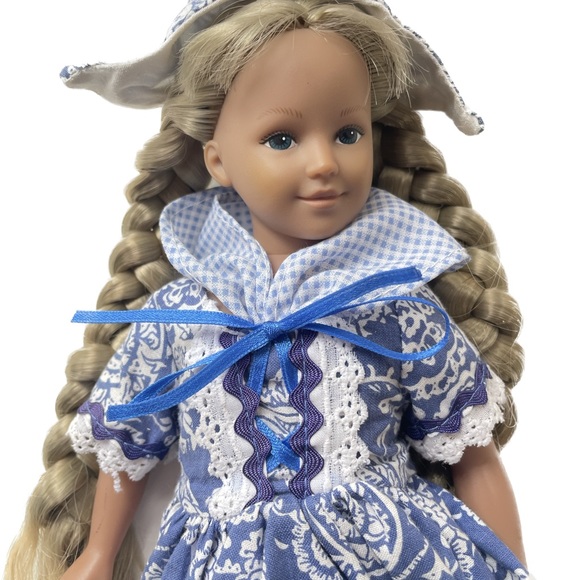 Holland Doll 12 Inch Little Dutch Girl - Picture 1 of 8